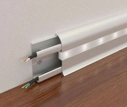 Алюминиевый плинтус Fezard с подсветкой Серебро 65х24х2,5м в Барнауле