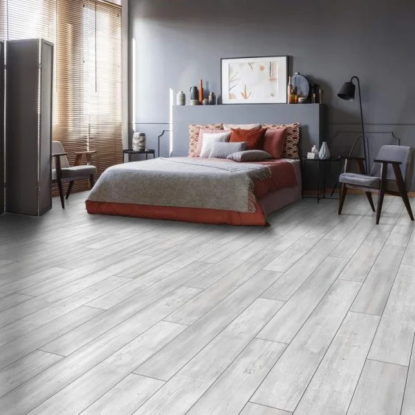 Ламинат Ideal Choice Дуб Таргет ID100 в Барнауле