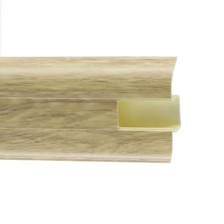 Пластиковый плинтус Royce №819 Дуб Летний (58х22х2200мм) в Барнауле