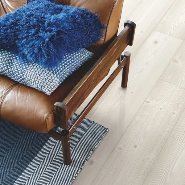 Ламинат Pergo Skara Pro Состаренная Белая Сосна L1251-03373 в Барнауле