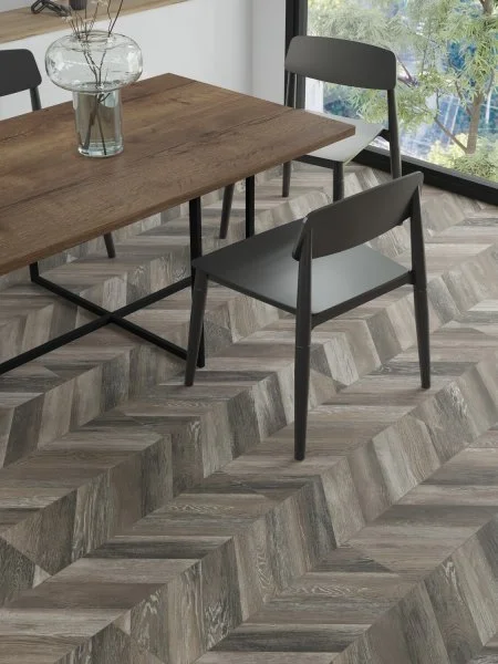 Ламинат Egger PRO 8/33 4V Large Дуб Кестинкорт Шоколад правая EPL240F4CR в Барнауле